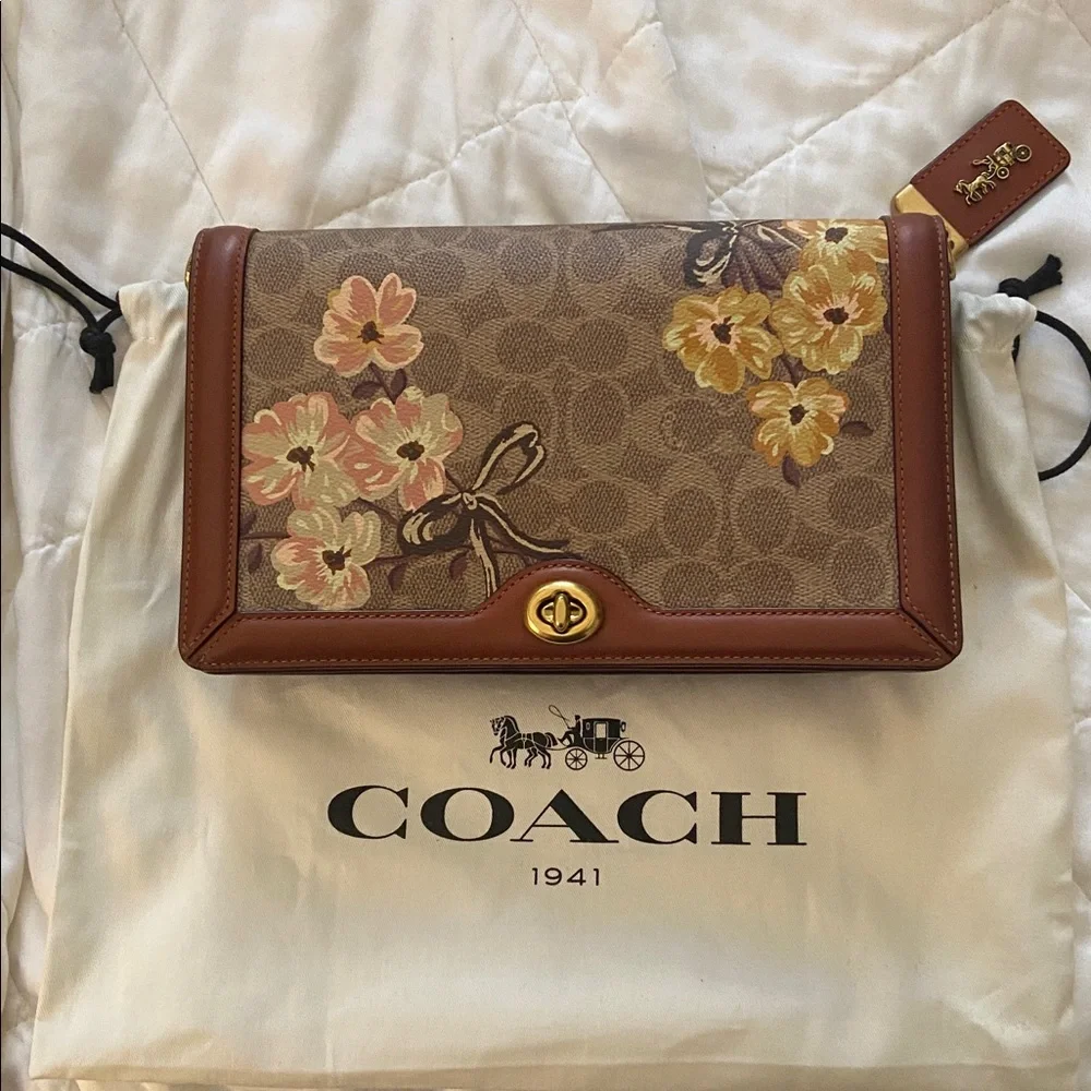 Coach 1941 Riley Prairie Floral Print Crossbody Handbag Limited Pre-owned $450 - Picture 1 of 16